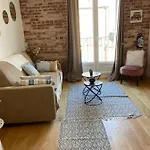 Nid Douillet Sur 아파트 *