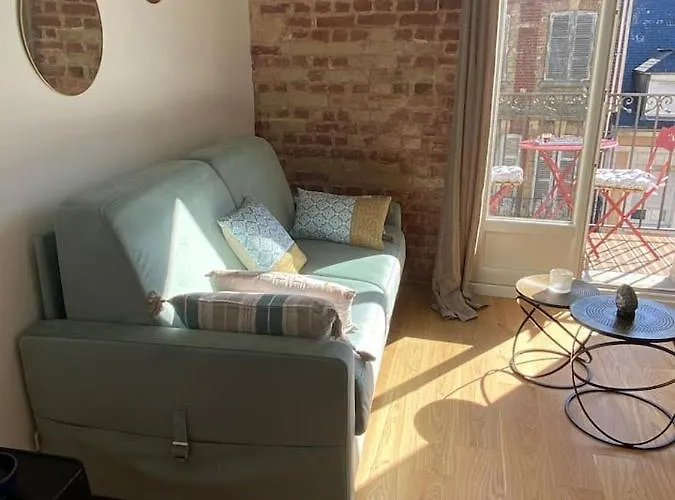 Nid Douillet Sur Appartamento *